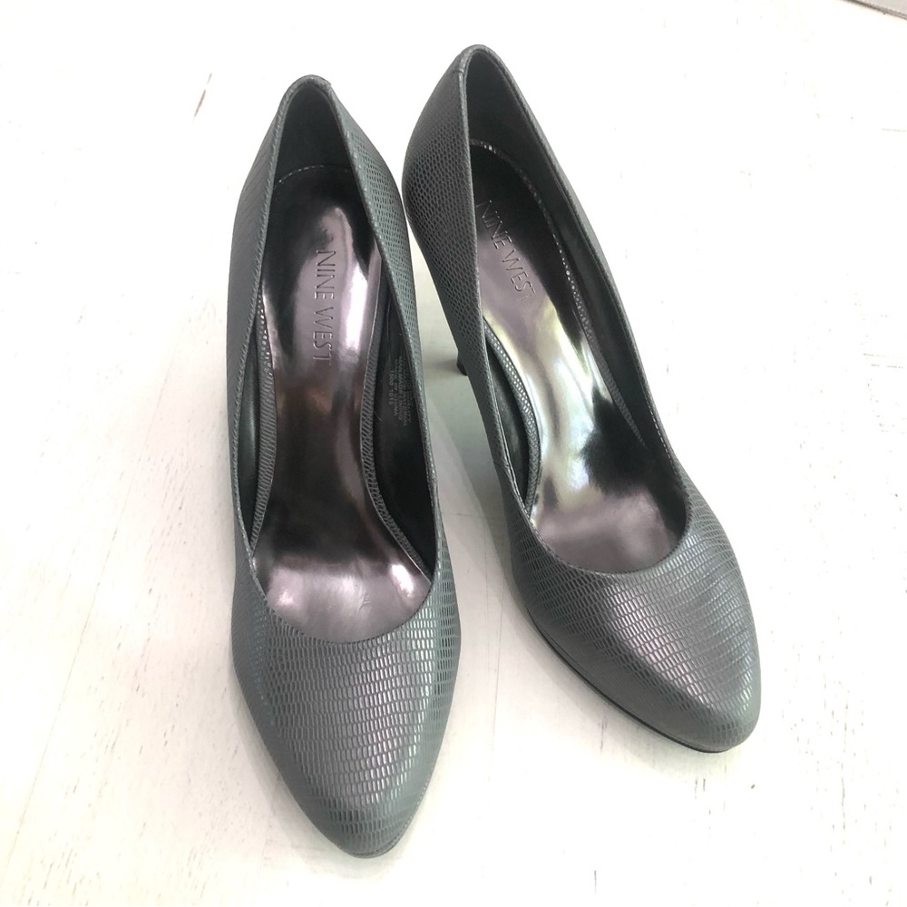 Nine West Rochao  Grey Heels Sz 9M - Picture 6 of 12